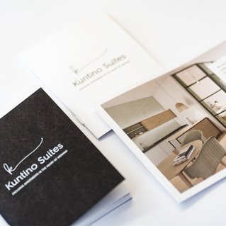 Illustration der Referenzen von Martina Leimegger: Designed bei Brandnamic*