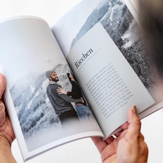 Illustration der Referenzen von Martina Leimegger: Designed bei Brandnamic*